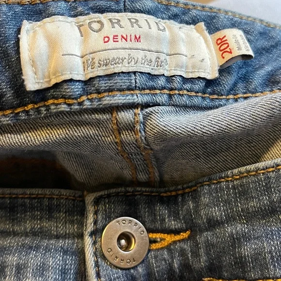 Torrid Blue relaxed boot Women's Jeans size 20R - Picture 6 of 7